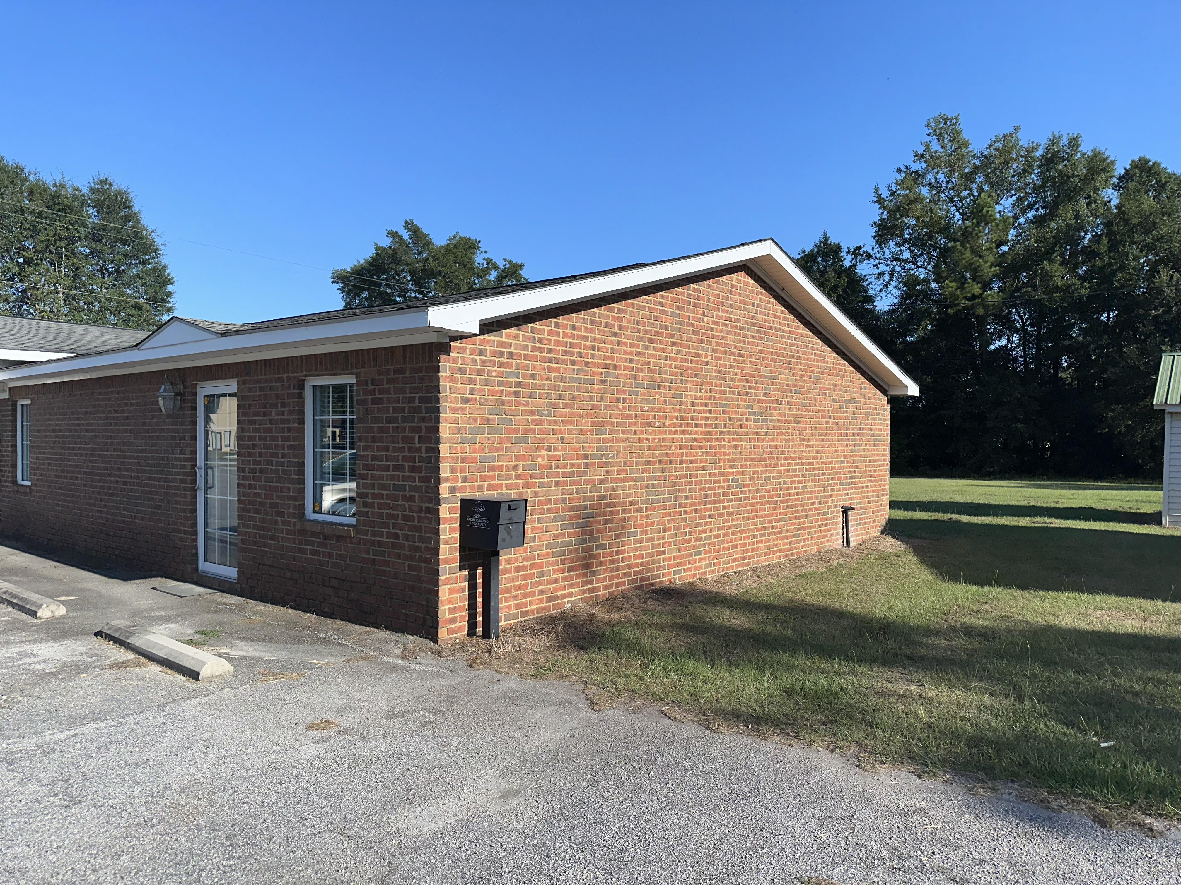 800 SF of Office Space Available in Rincon, GA 31326; 121 W 8th St., Rincon, GA 31326